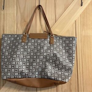 Elegant Tan and Black Geometric Tote Bag Tommy Hilfiger